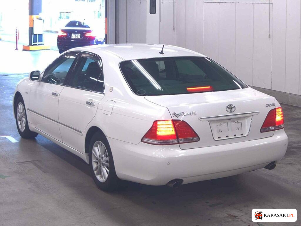 Toyota Crown 2004 z aukcji japońskiej