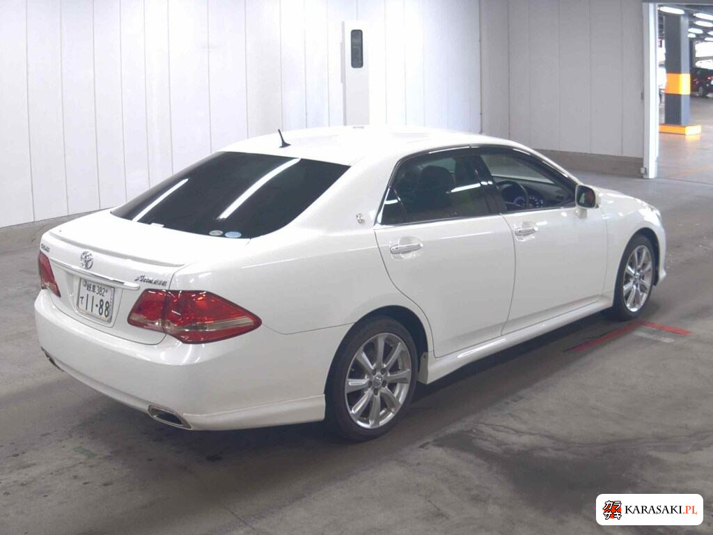 Toyota Crown 2009 z aukcji japońskiej