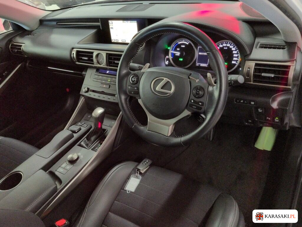 Lexus Is 2015 z aukcji japońskiej