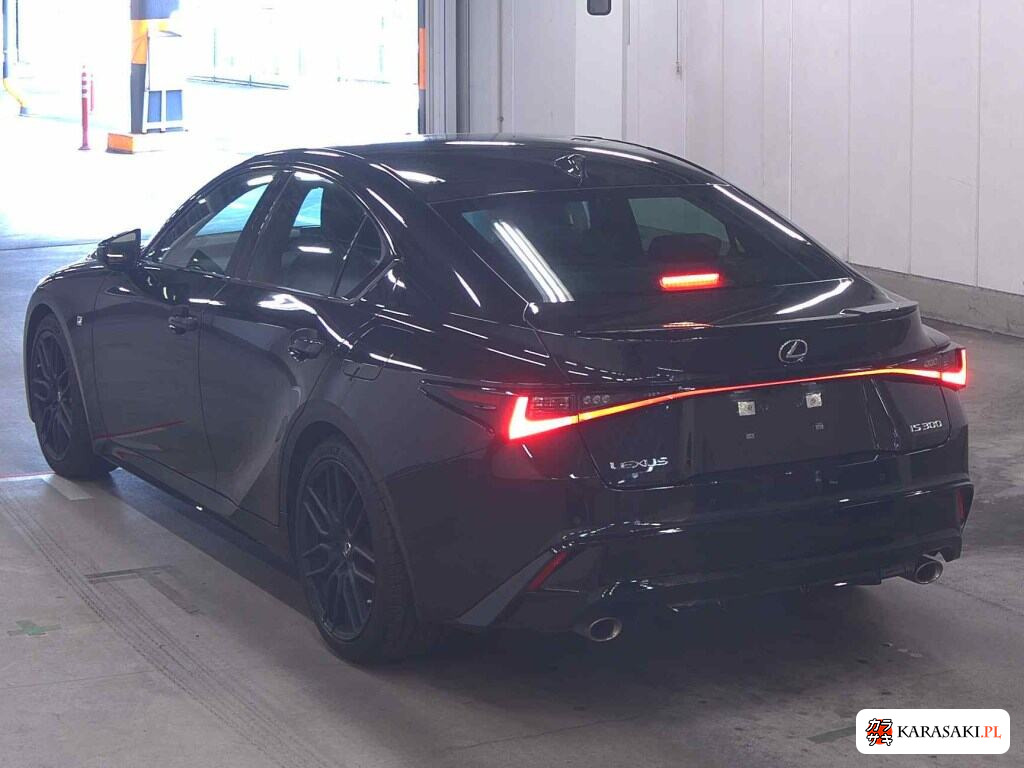 Lexus Is 2021 z aukcji japońskiej