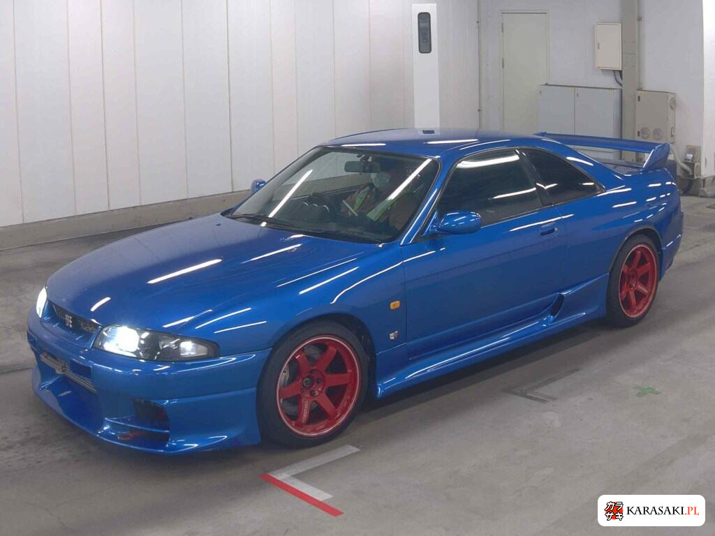 Nissan Skyline 1995 z aukcji japońskiej