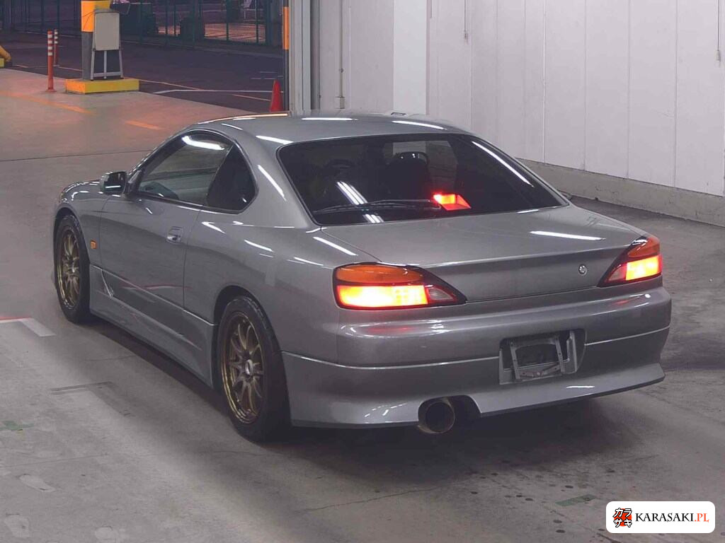 Nissan Silvia 2002 z aukcji japońskiej