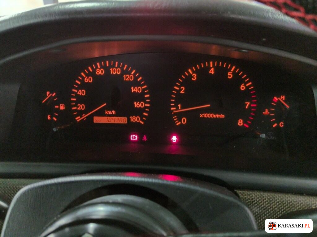 Toyota Chaser 2001 z aukcji japońskiej