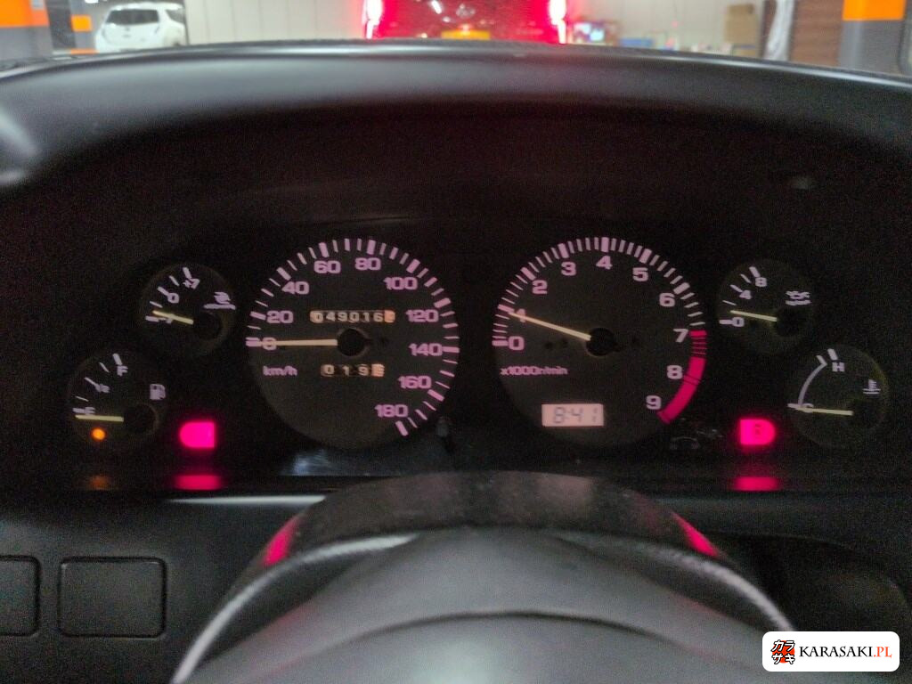 Nissan Skyline 1993 z aukcji japońskiej