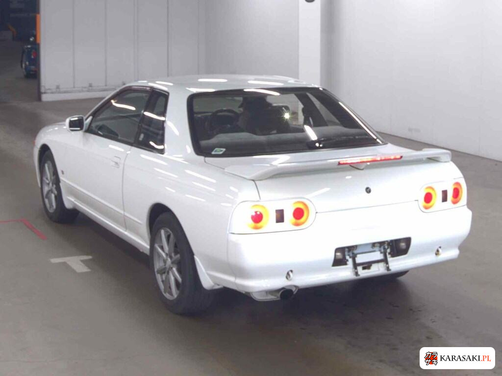 Nissan Skyline 1993 z aukcji japońskiej