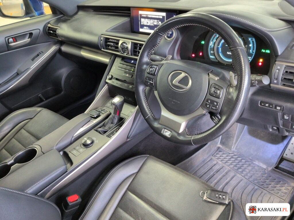 Lexus Is 2017 z aukcji japońskiej
