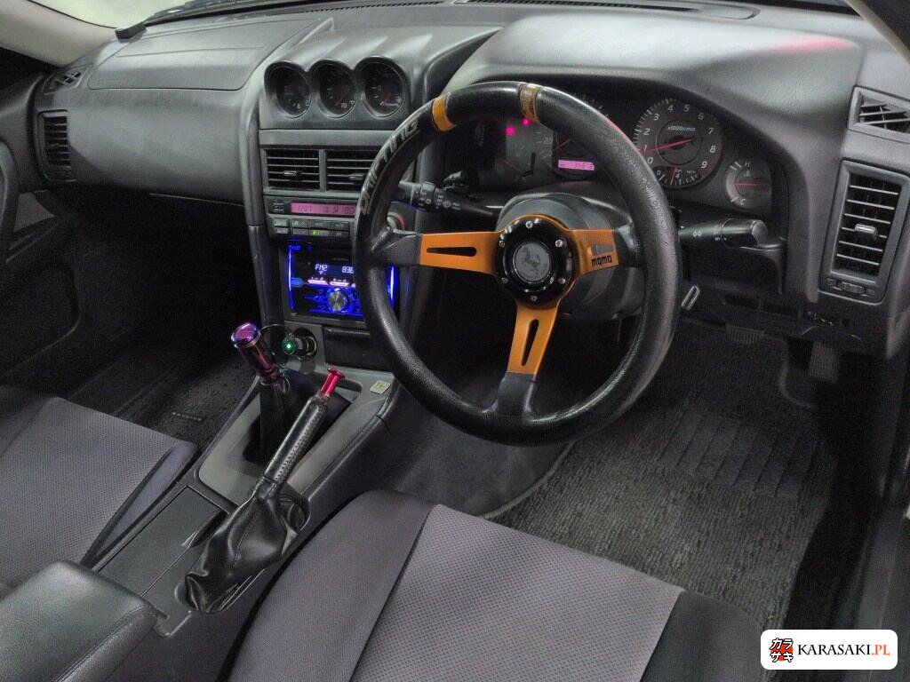 Nissan Skyline 2000 z aukcji japońskiej