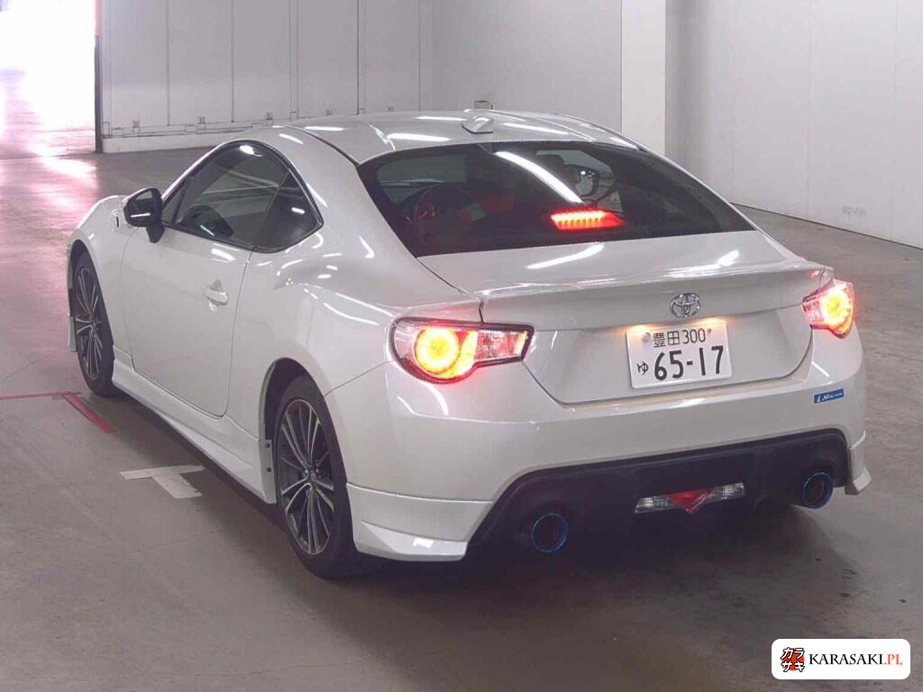 Toyota 86 2014 z aukcji japońskiej