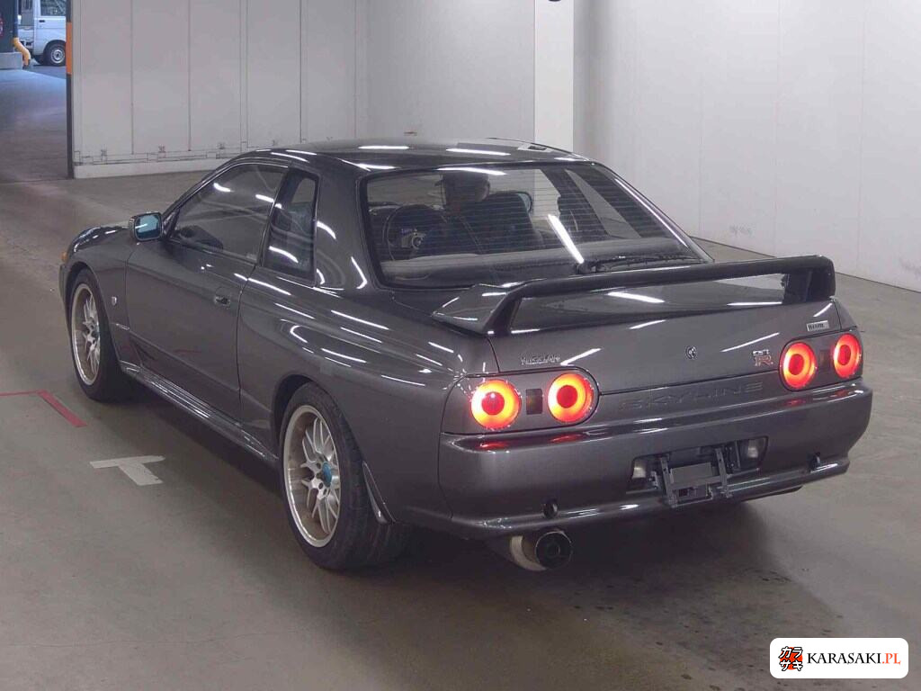 Nissan Skyline 1991 z aukcji japońskiej