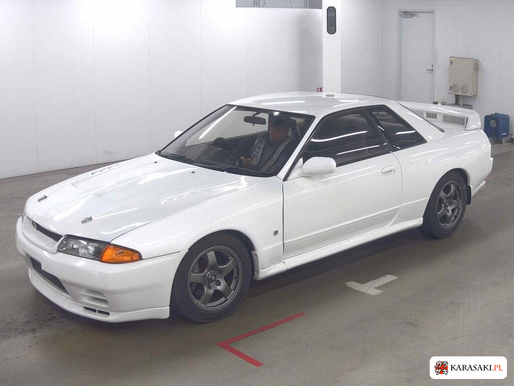 Nissan Skyline 1992 z aukcji japońskiej