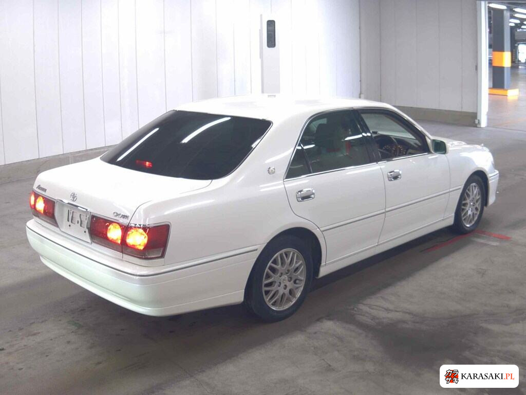 Toyota Crown 2001 z aukcji japońskiej