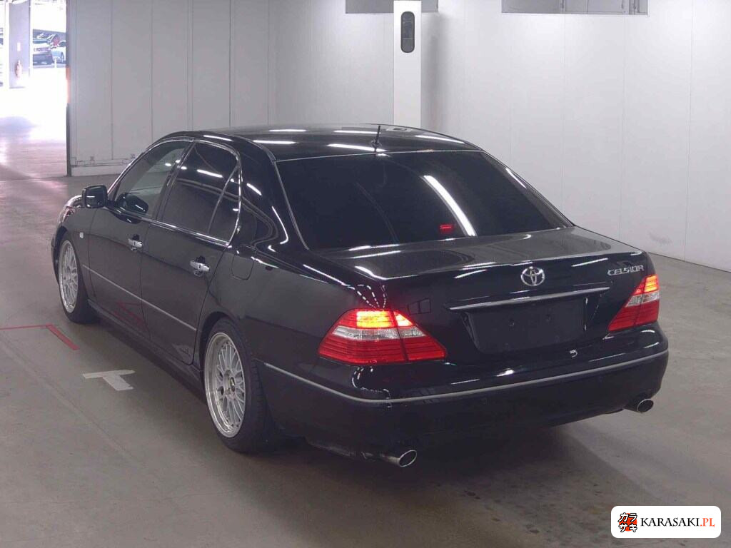 Toyota Celsior 2004 z aukcji japońskiej