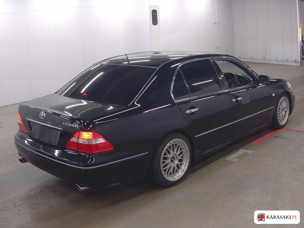 Toyota Celsior 2004 z aukcji japońskiej