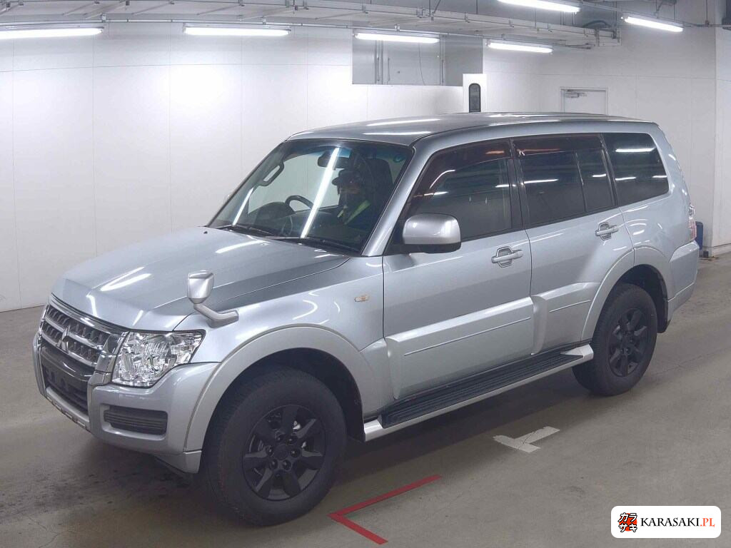Mitsubishi Pajero 2017 z aukcji japońskiej
