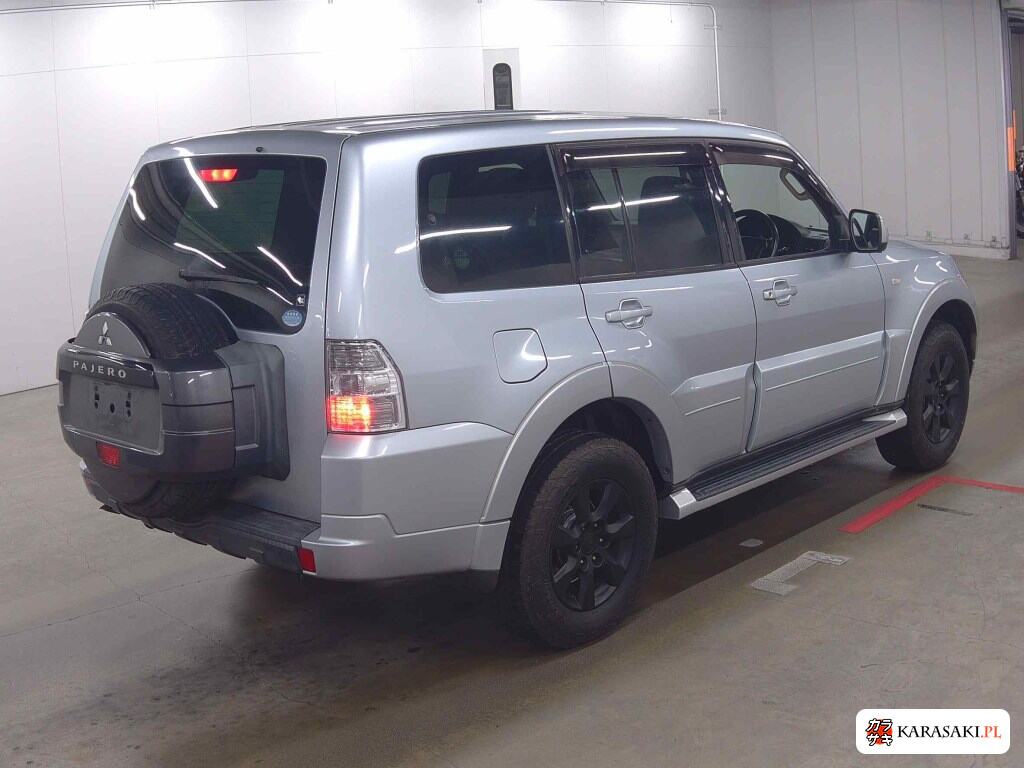 Mitsubishi Pajero 2017 z aukcji japońskiej