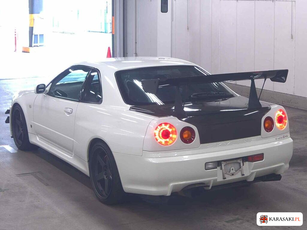 Nissan Skyline 2002 z aukcji japońskiej