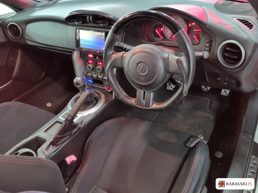 Toyota 86 2015 z aukcji japońskiej