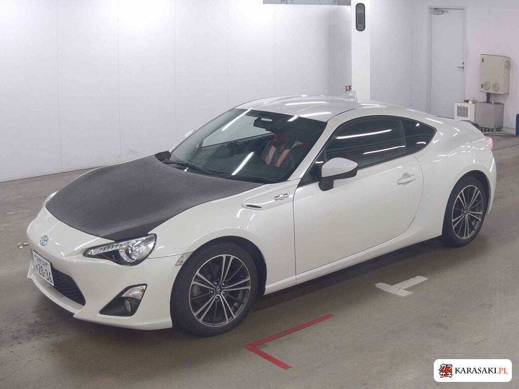 Toyota 86 2015 z aukcji japońskiej