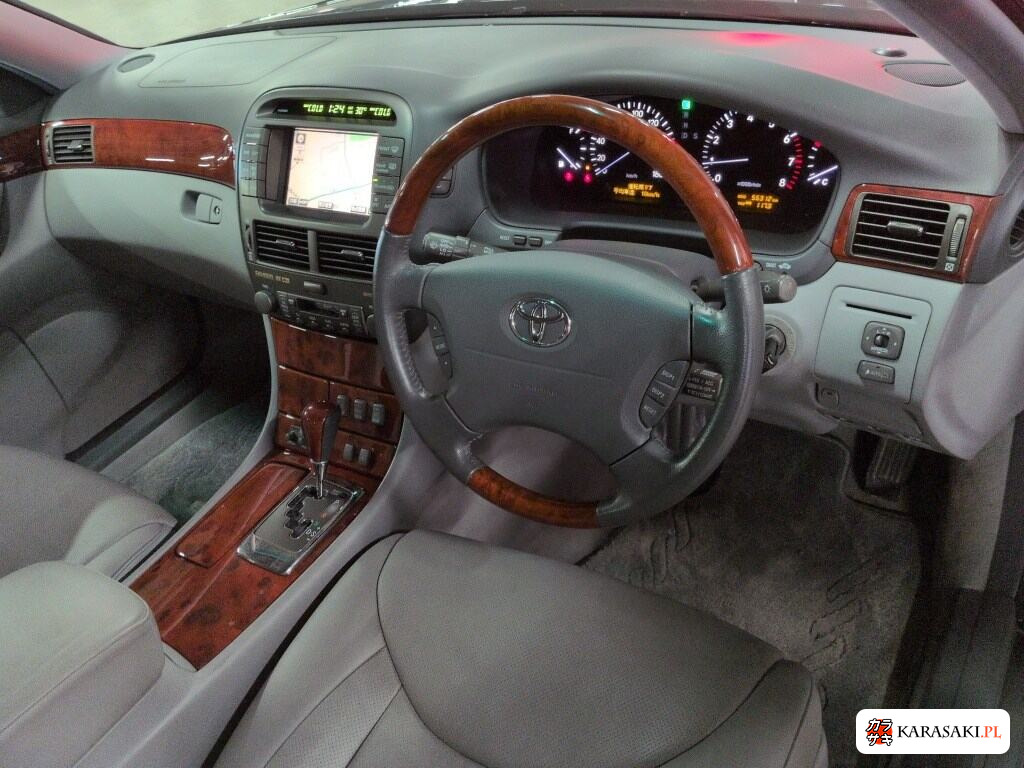 Toyota Celsior 2003 z aukcji japońskiej