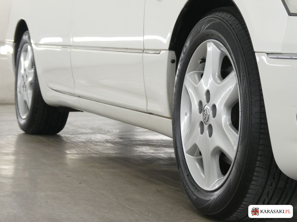 Toyota Celsior 2004 z aukcji japońskiej