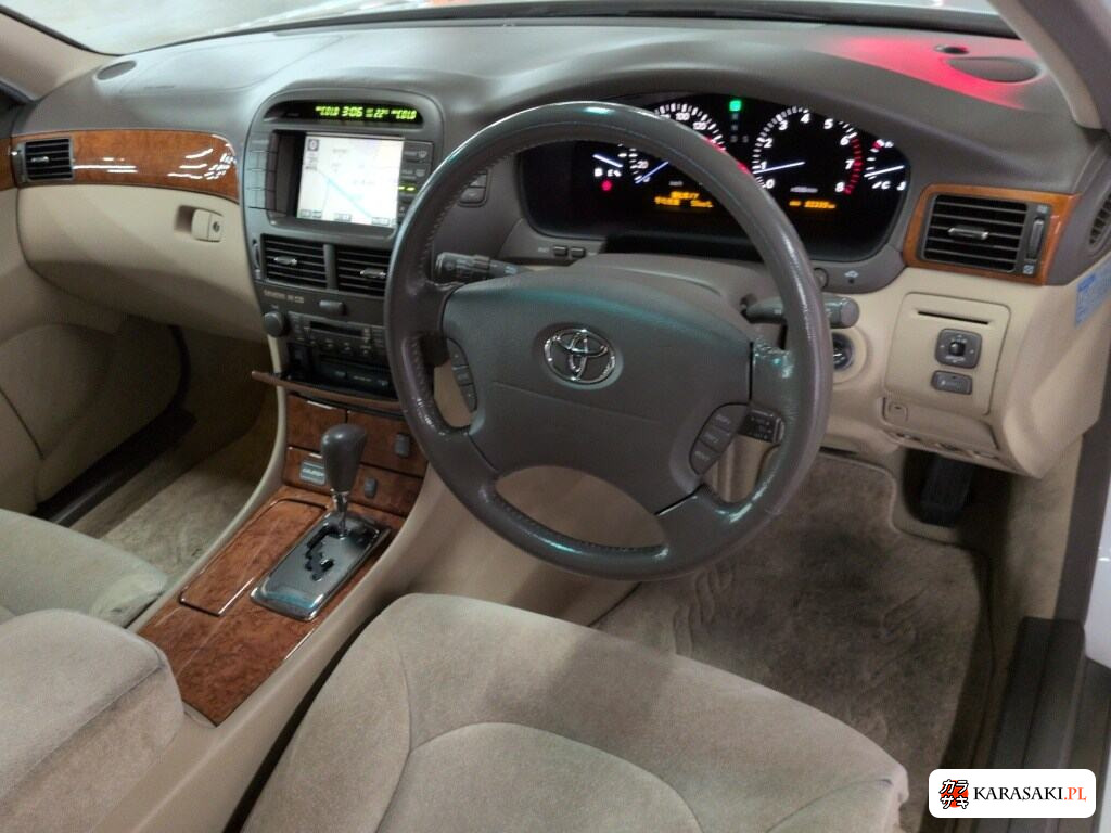 Toyota Celsior 2004 z aukcji japońskiej