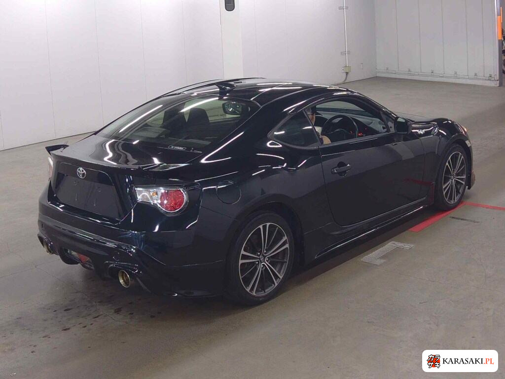 Toyota 86 2013 z aukcji japońskiej