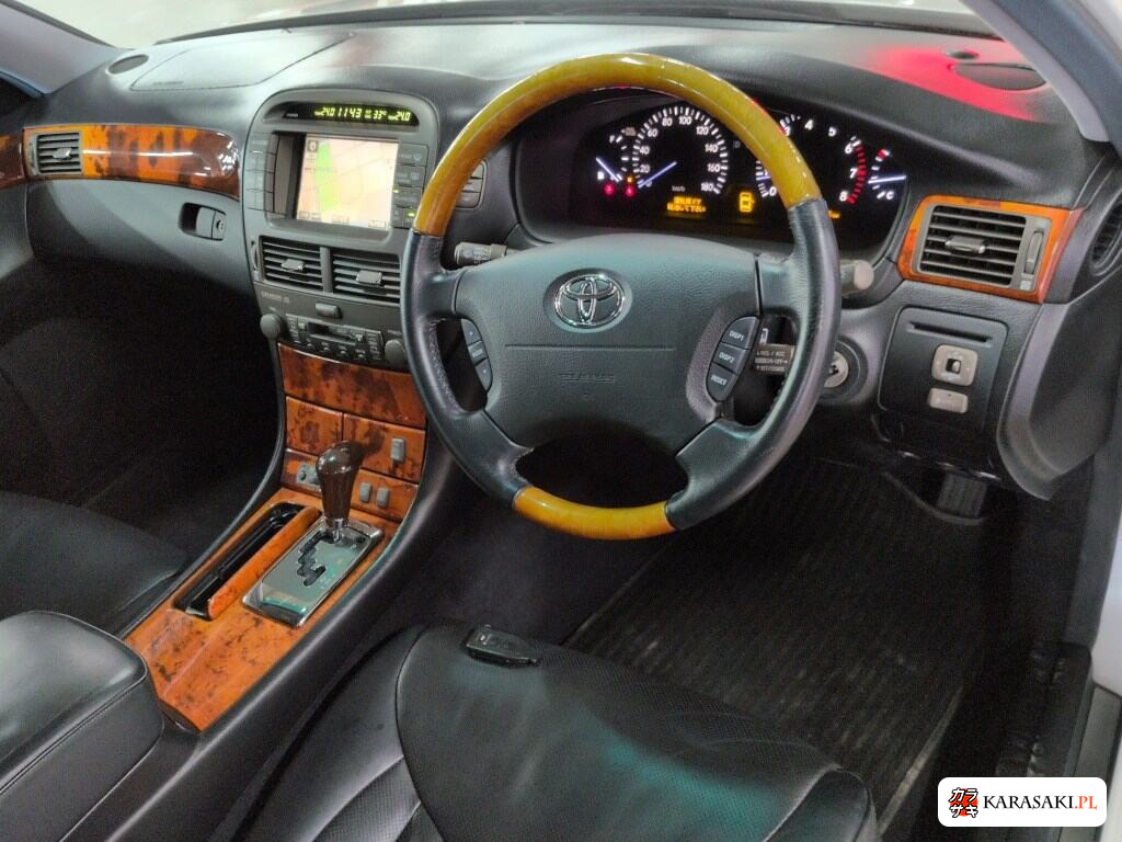 Toyota Celsior 2003 z aukcji japońskiej