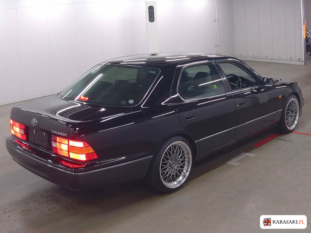 Toyota Celsior 1999 z aukcji japońskiej