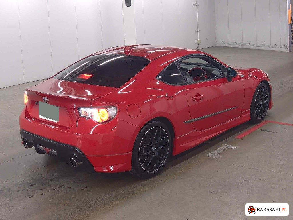 Toyota 86 2014 z aukcji japońskiej