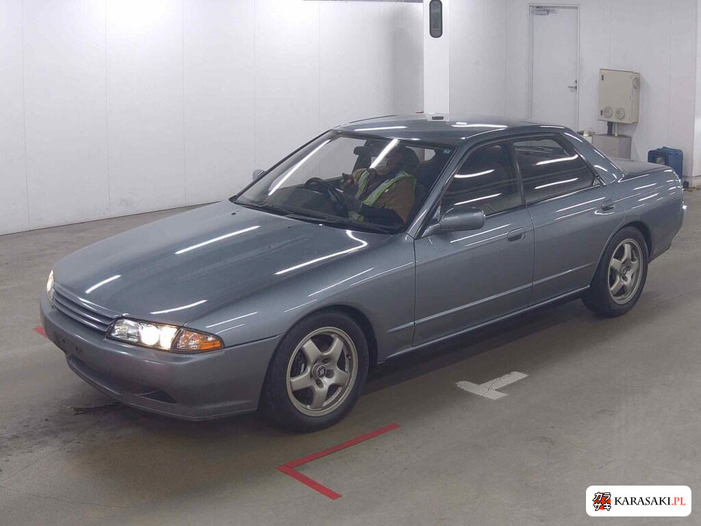 Nissan Skyline 1989 z aukcji japońskiej