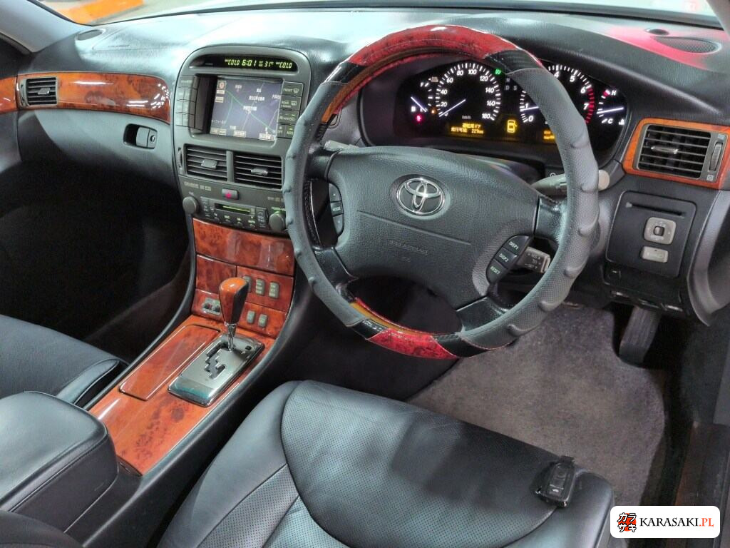 Toyota Celsior 2005 z aukcji japońskiej