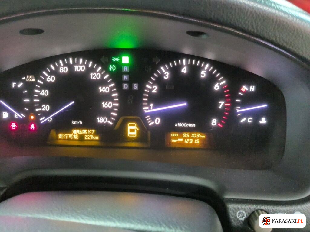 Toyota Celsior 2005 z aukcji japońskiej