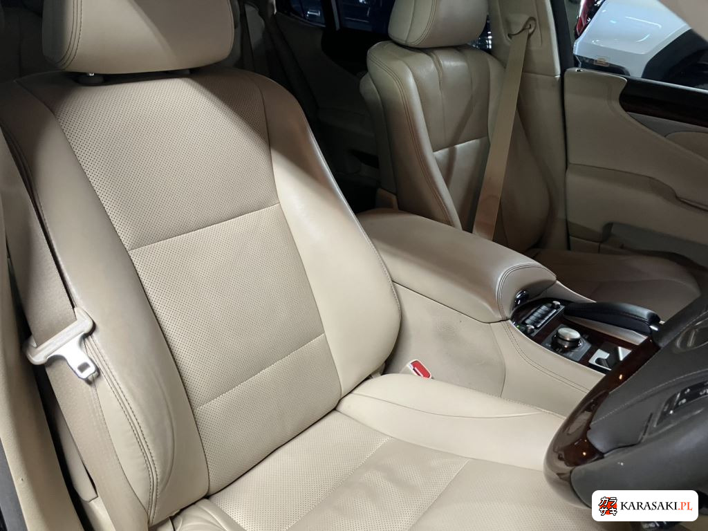 Lexus LS 2012 z aukcji japońskiej