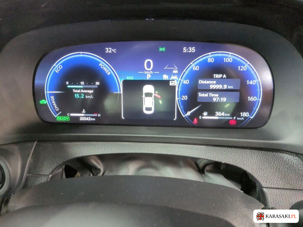 Toyota Crown Crossover 2023 z aukcji japońskiej