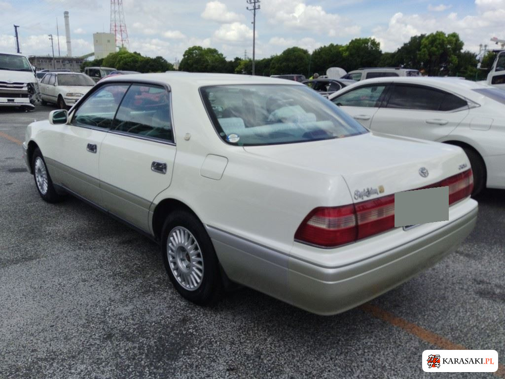 Toyota Crown 1996 z aukcji japońskiej