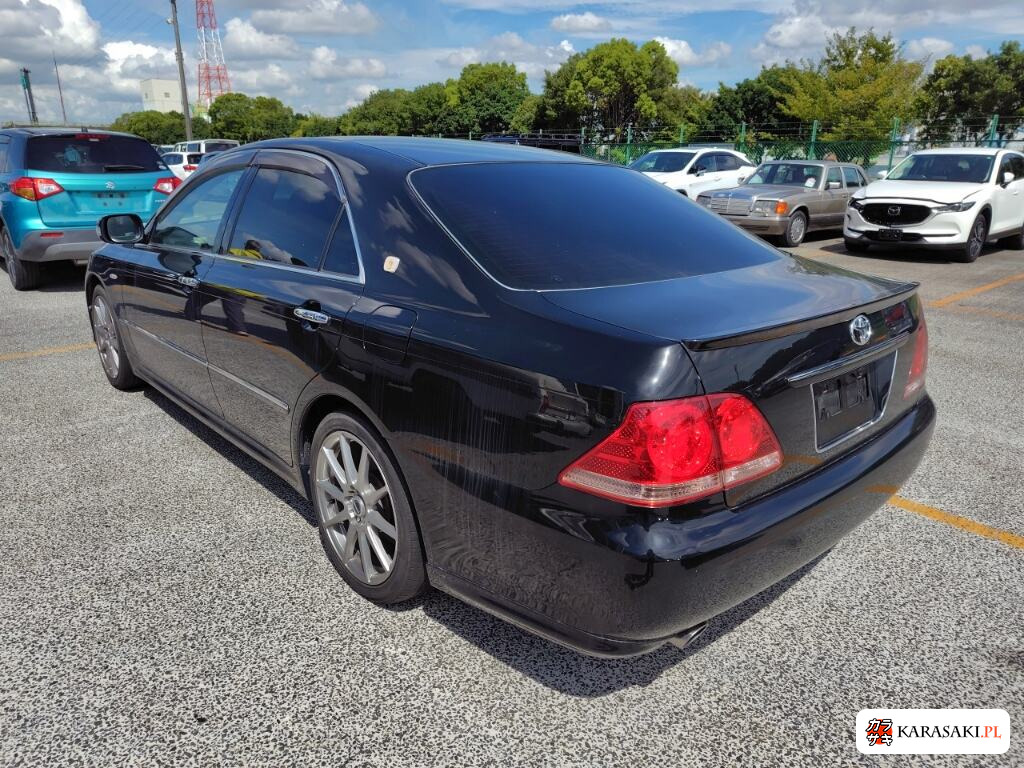 Toyota Crown 2006 z aukcji japońskiej