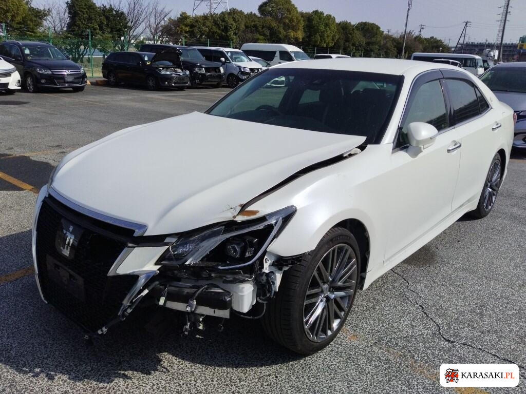 Toyota Crown 2017 z aukcji japońskiej
