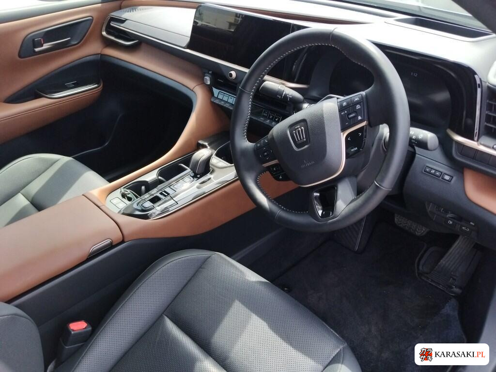 Toyota Crown Crossover 2024 z aukcji japońskiej