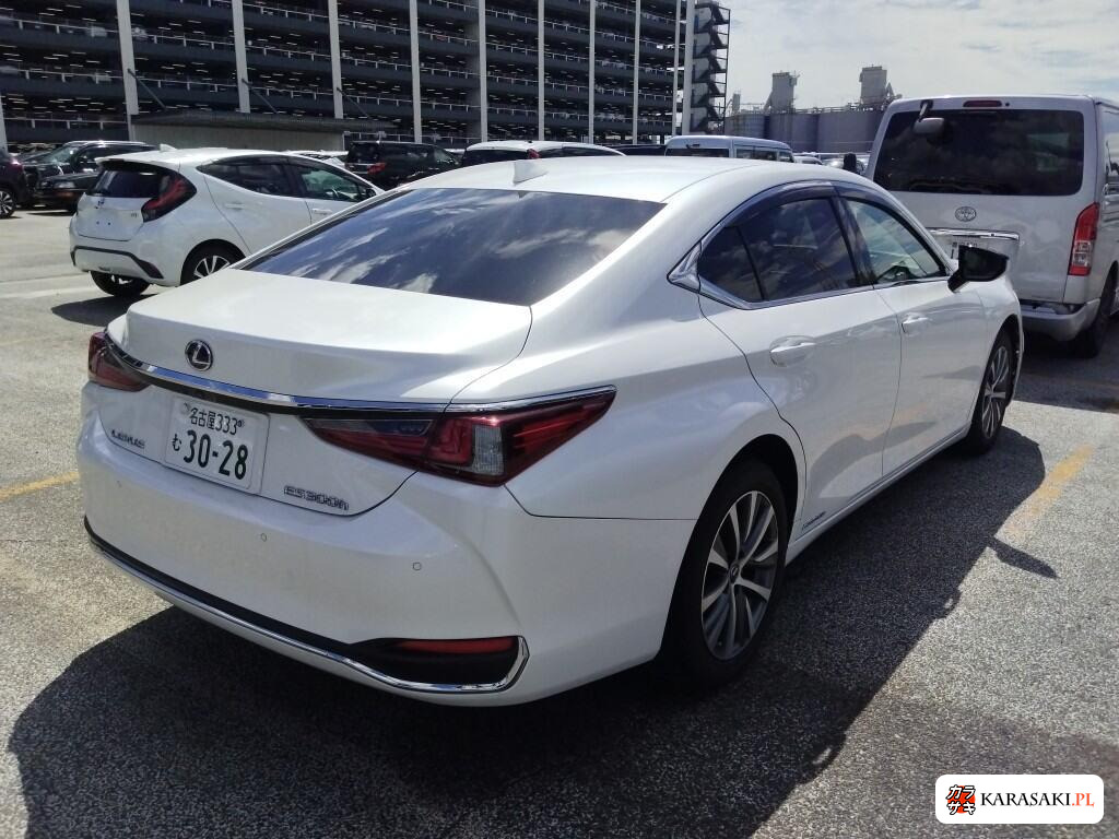 Lexus Es 2021 z aukcji japońskiej