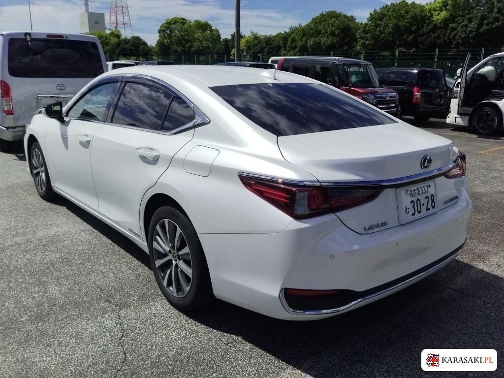 Lexus Es 2021 z aukcji japońskiej