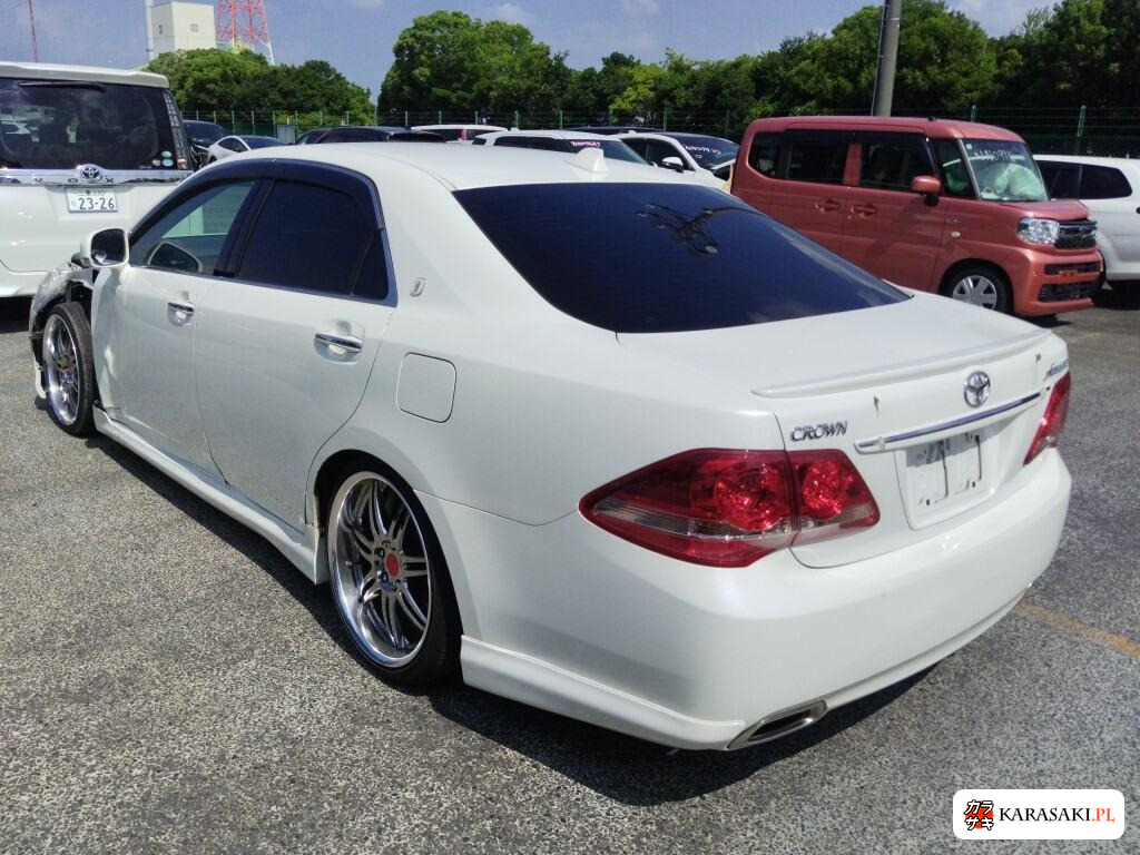 Toyota Crown 2009 z aukcji japońskiej