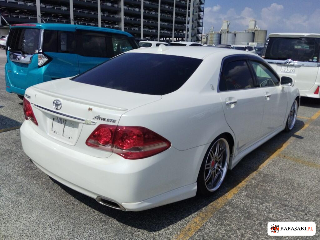 Toyota Crown 2009 z aukcji japońskiej