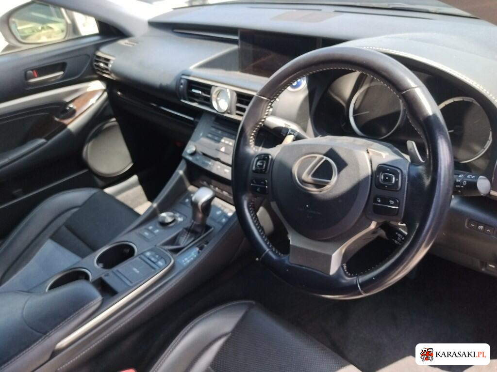 Lexus RC 2015 z aukcji japońskiej
