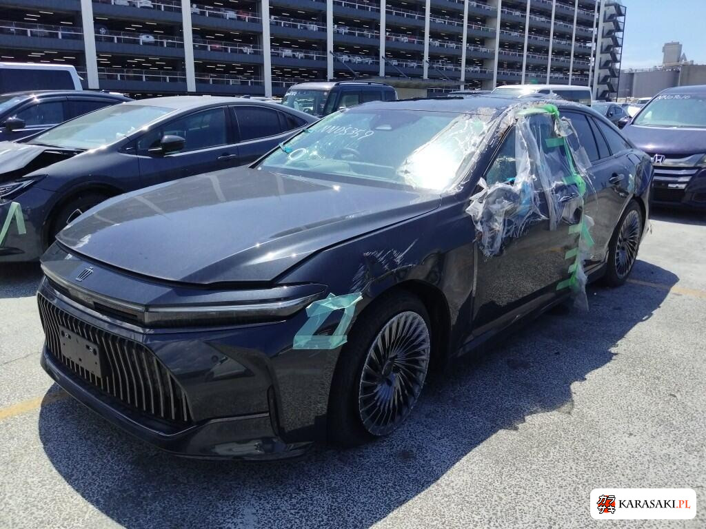 Toyota Crown 2024 z aukcji japońskiej
