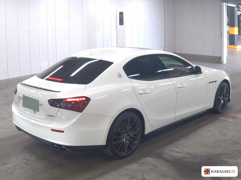 Maserati Ghibli 2015 z aukcji japońskiej