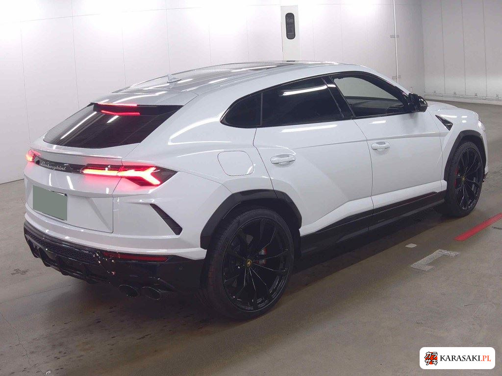 Lamborghini Urus 2023 z aukcji japońskiej