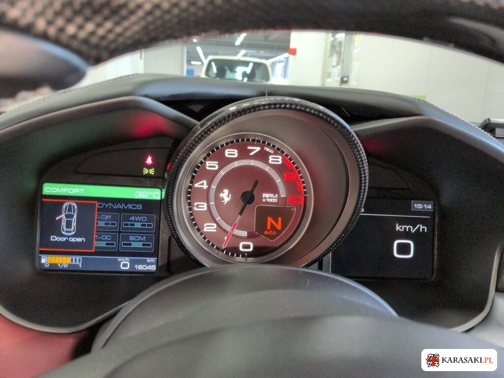 Ferrari FF 2015 z aukcji japońskiej
