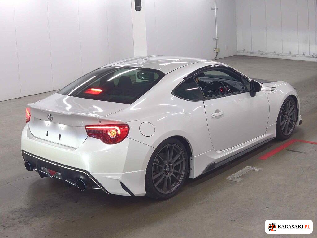 Toyota 86 2017 z aukcji japońskiej