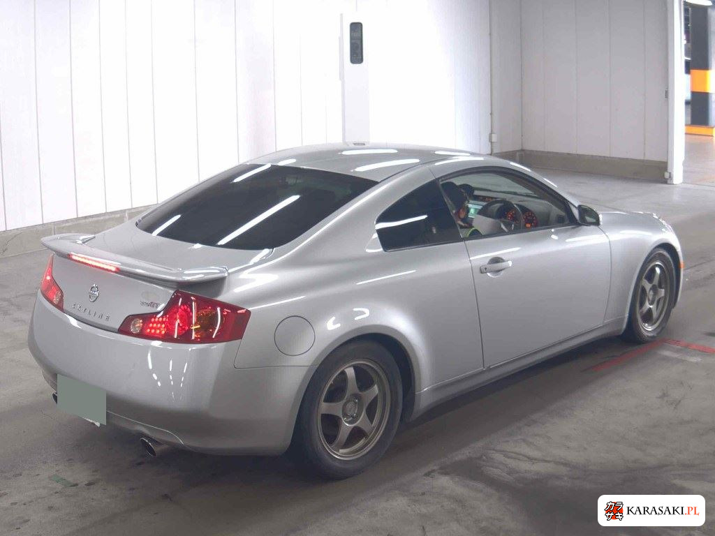 Nissan Skyline 2004 z aukcji japońskiej