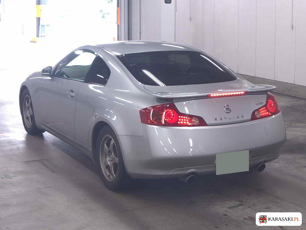 Nissan Skyline 2004 z aukcji japońskiej